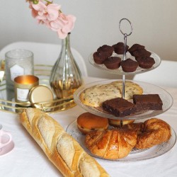 Serviteur en verre pour présentation de vos gâteaux