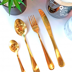 Ménagère dorée comprenant 16 pièces, 4 fourchettes, 4 couteaux, 4 cuillères à café et 4 cuillères à soupe. My Kozy Shop photo