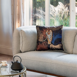 Coussin en velours "Artifice" tigre brodé 45x45cm - My Kozy Shop