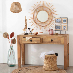 Console en bois, miroir soleil et suspension Jily pour une décoration nature au style bohème