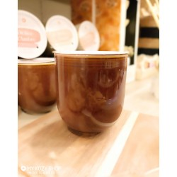Bougie parfumée délice ambré dans son pot en céramique marron My Kozy Shop